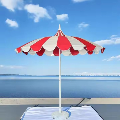 8.5 FT Pagoda de acero inoxidable en forma de mercado Parasoles de fibra de vidrio Ribas de la pagoda Paraguas de patio comercial