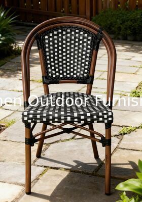 Silla de ratán tejido estilo francés de uso comercial, a cuadros blanco y negro, silla de comedor para patio para cafetería, restaurante, hotel