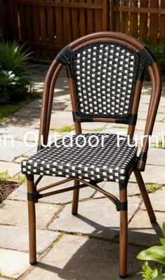 Silla de ratán tejido estilo francés de uso comercial, a cuadros blanco y negro, silla de comedor para patio para cafetería, restaurante, hotel