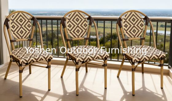Silla de rotín de estilo parisino geométrico para comidas al aire libre Silla de patio de rayas marrones de chocolate