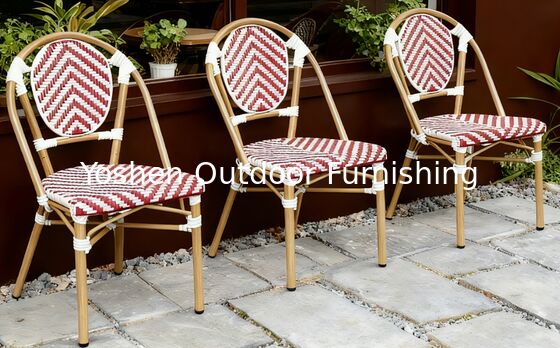 Silla de exterior rosa elegante resistente al desvanecimiento y resistente a la intemperie con un marco de aluminio resistente para su patio