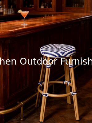 Taburetes de barra de mostrador de ratán para cafetería bistró francesa al aire libre para hoteles Taburete de bar al aire libre en azul marino y blanco