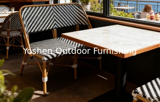 Sofá exterior estilo bohemio chic con moderno patrón de chevrón para jardín, balcón, césped o terraza