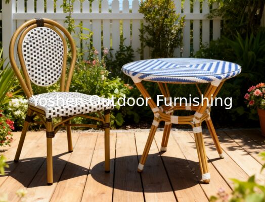 Mesa redonda de comedor de 4 asientos de ratan de aluminio con tapa de vidrio Restaurante de puerta delantera Tienda de café