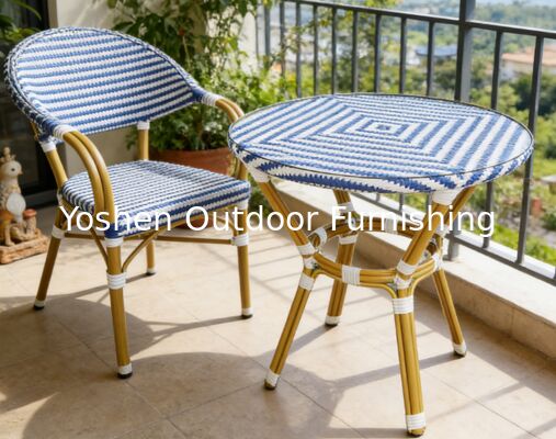 Mesa redonda de comedor de 4 asientos de ratan de aluminio con tapa de vidrio Restaurante de puerta delantera Tienda de café