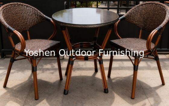 Mesa de comedor de aluminio de ratán de 2 asientos al aire libre con cubierta de vidrio patio balcón terraza