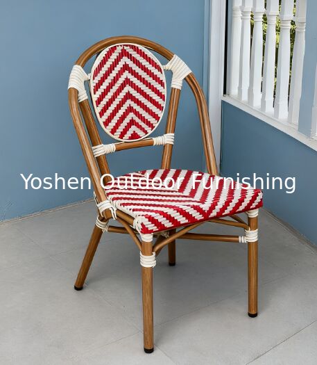 Silla de exterior rosa elegante resistente al desvanecimiento y resistente a la intemperie con un marco de aluminio resistente para su patio